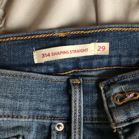 Levi’s 314 Jeans - Picture 5 of 5